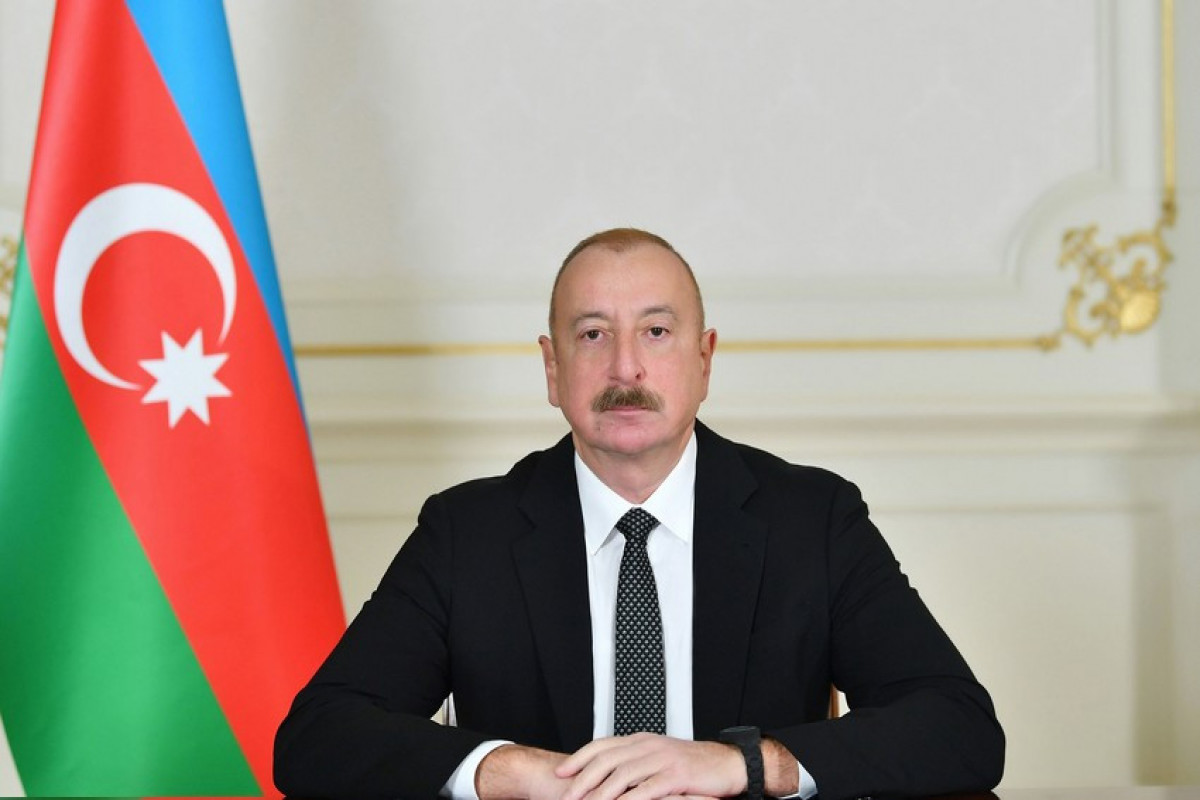 İlham Əliyev və Mehriban Əliyeva Nizami Gəncəvi Mərkəzinin həmsədrinə başsağlığı veriblər