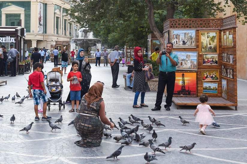 Azərbaycana turist axını 2 % azalıb
