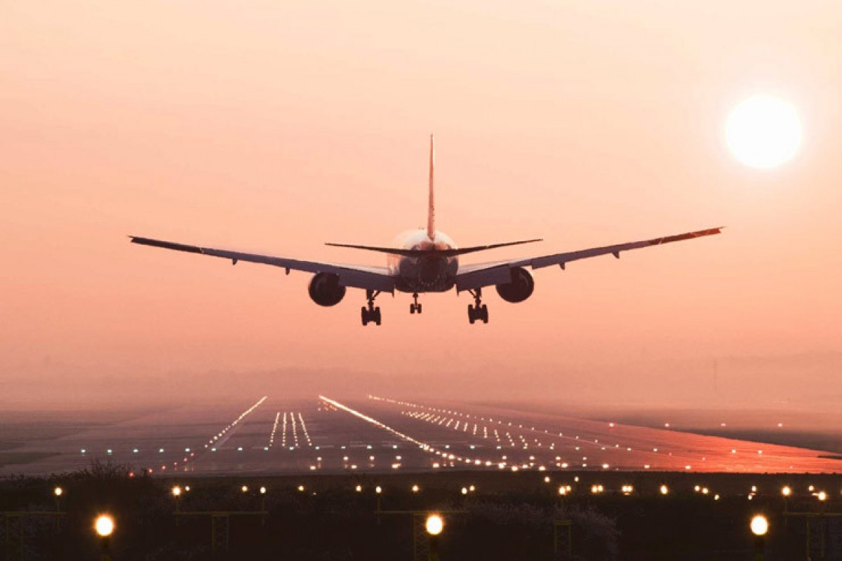 “UTair” aviaşirkətinin Bakı–Gəncə reysi ehtiyat hava limanına yönləndirilib