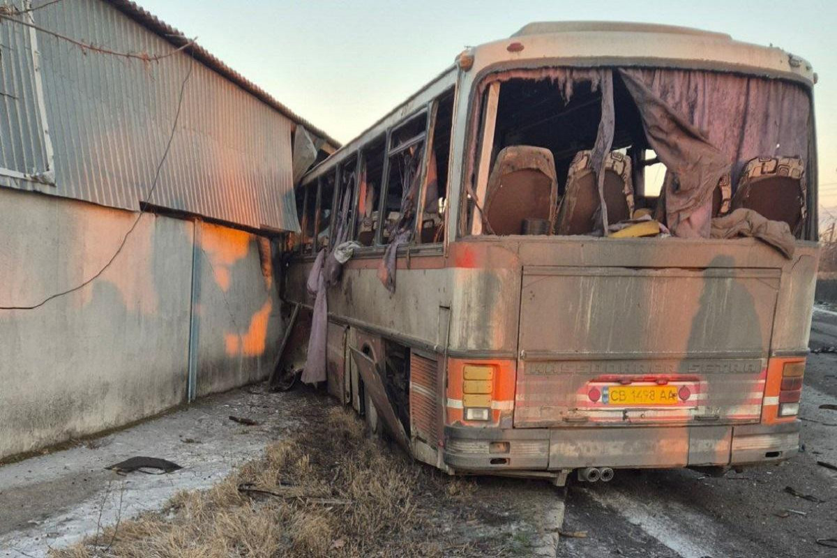 Rusiya Ukraynada mədən işçilərini daşıyan avtobusa zərbə endirib, 15 nəfər ölüb, 16 yaralı var