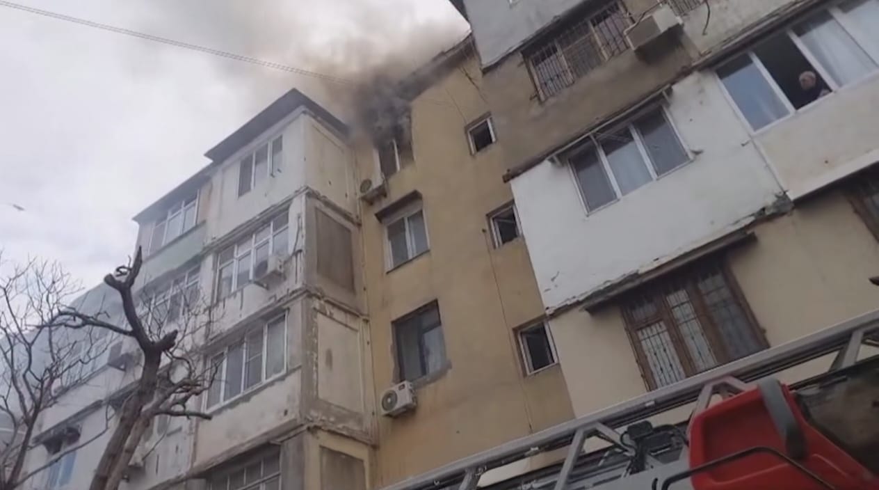 Nəsimi rayonunda binada baş verən yanğın söndürülüb