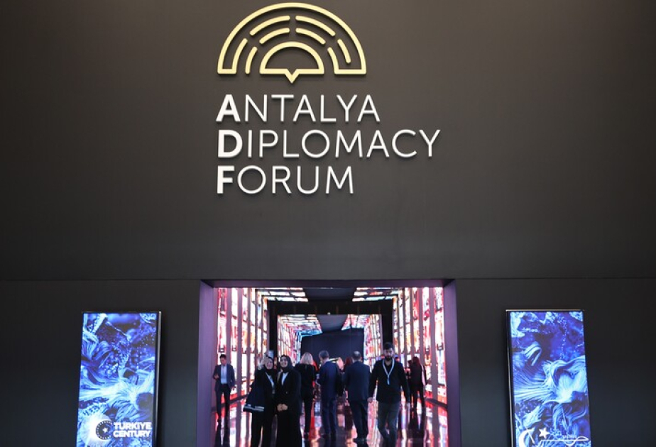 V Antalya Diplomatiya Forumu öz işinə başlayıb