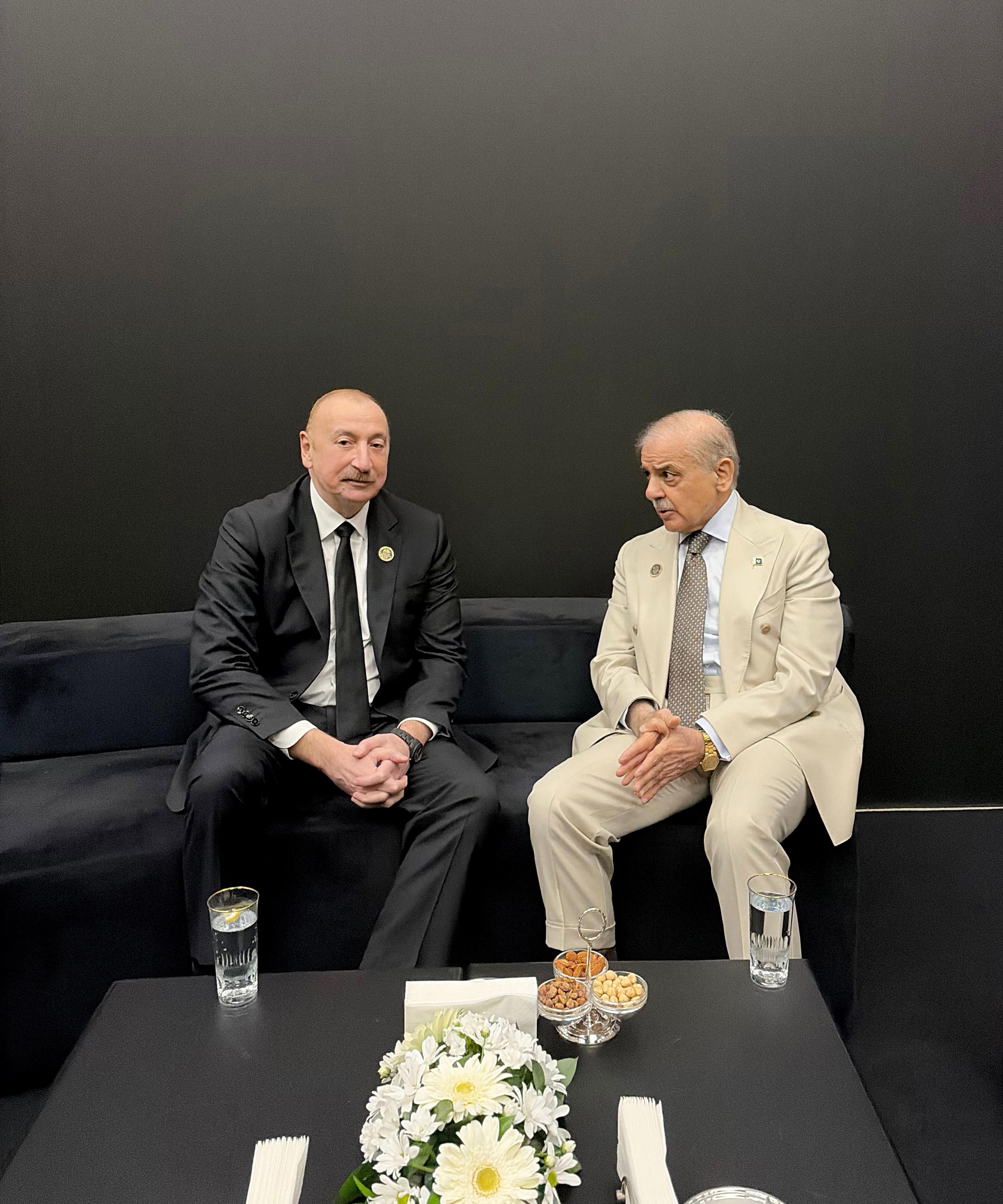 Prezident İlham Əliyev Antalya Diplomatiya Forumu çərçivəsində Pakistanın Baş naziri ilə görüşüb