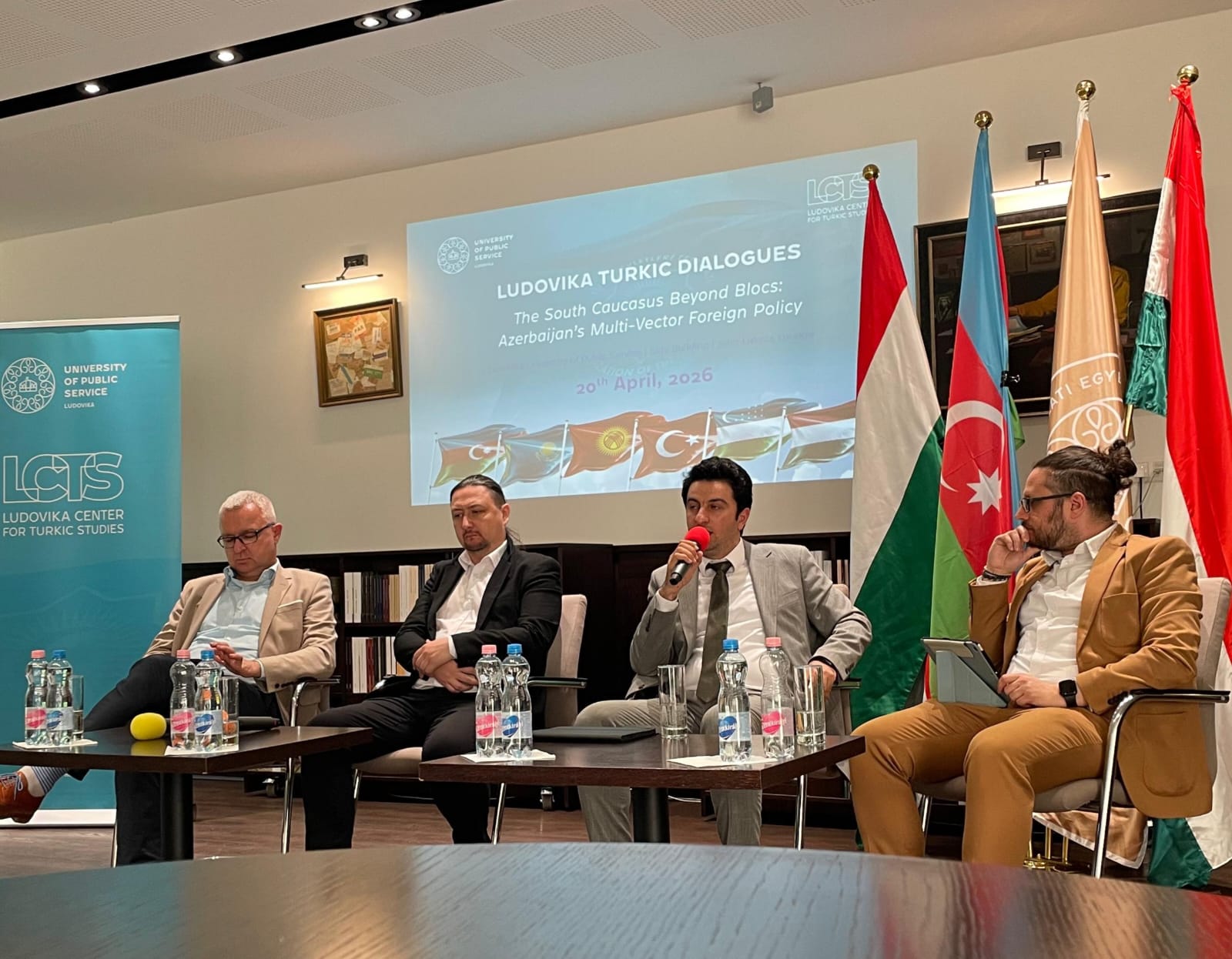 Macarıstanın Ludovika Universitetində Azərbaycanın çoxvektorlu xarici siyasətinə həsr olunmuş panel təşkil edilib
