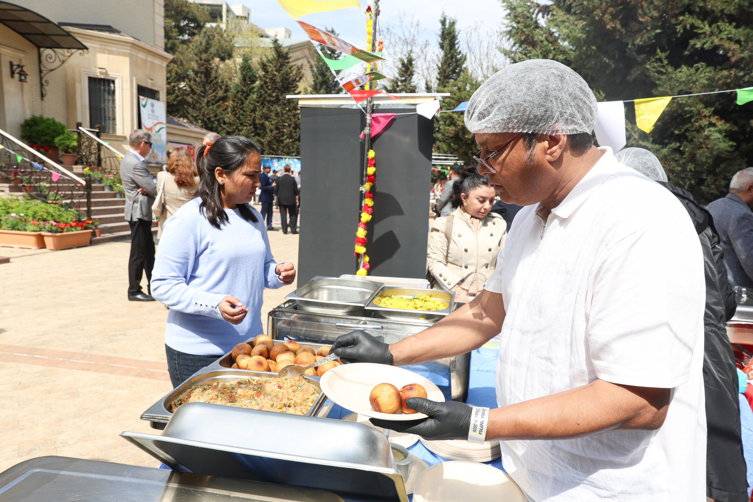 Hindistanın Azərbaycandakı Səfirliyi Bakıda rəngarəng Hind Yeməkləri Festivalı təşkil edib
