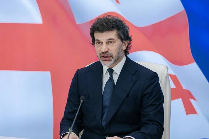     Kakha Kaladze Gürcüstanda sabitliyə qarşı yeni cəhdlərdən danışıb