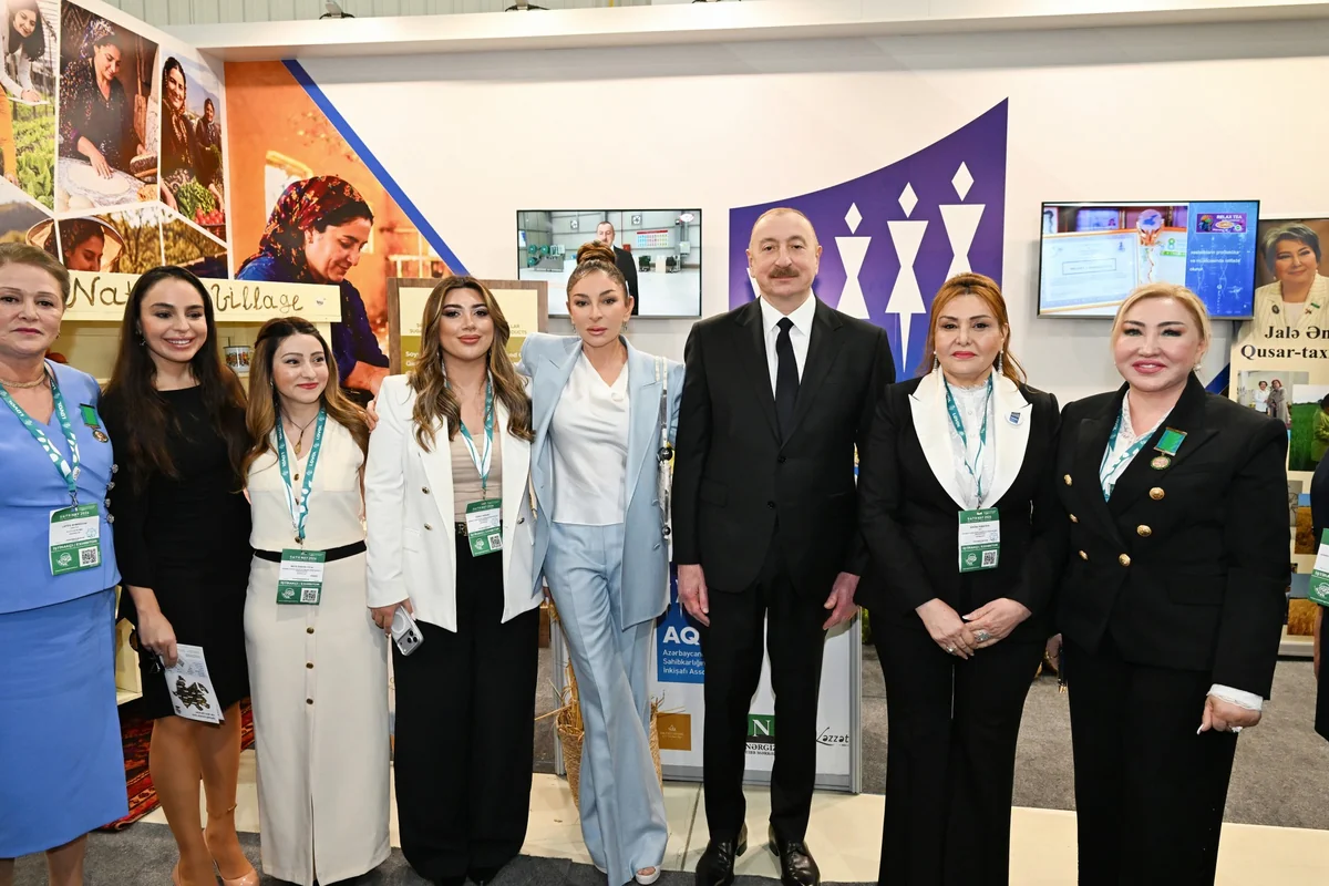 İlham Əliyev 19-cu "Caspian Agro Week" və 31-ci "InterFood Azerbaijan" sərgiləri ilə tanış olub