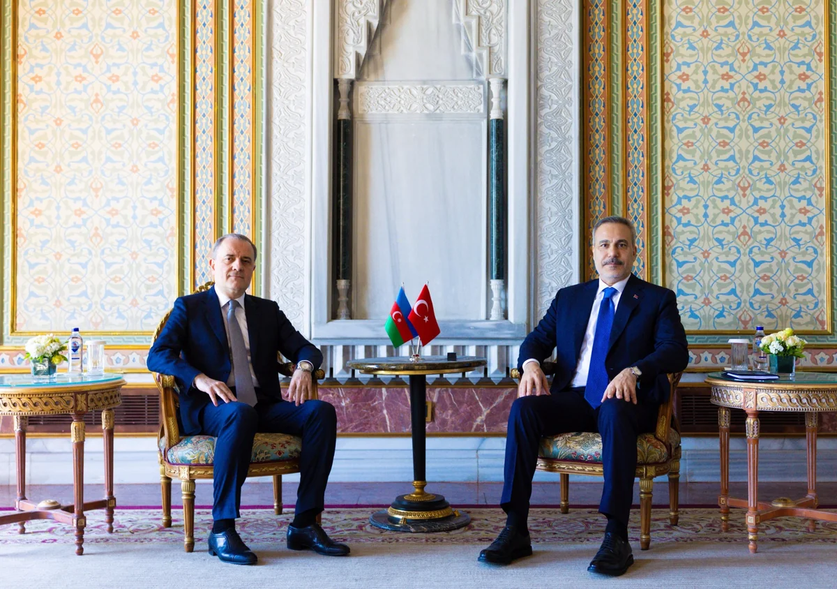     Azərbaycan və Türkiyə XİN başçıları arasında mühüm görüş keçirilib