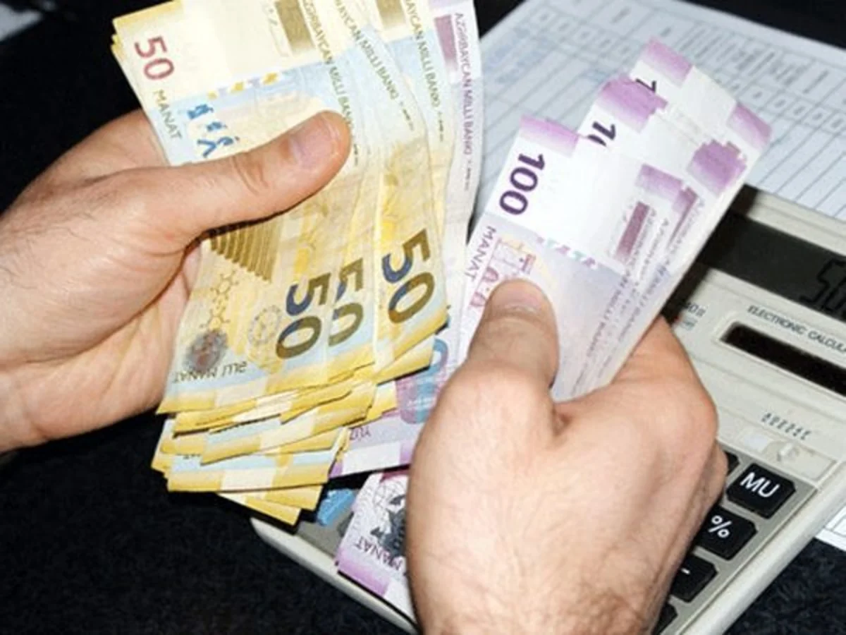 Azərbaycanda orta aylıq əməkhaqqı 7 %-ə yaxın artıb